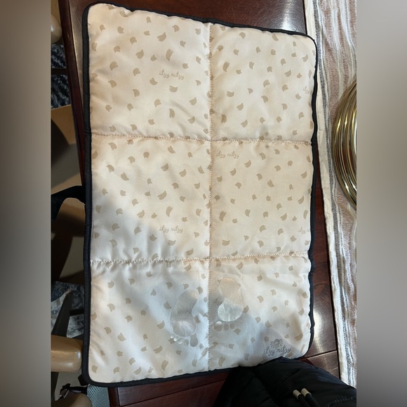 Itzy Ritzy Dream Convertible Diaper Bag - Picture 8 of 9